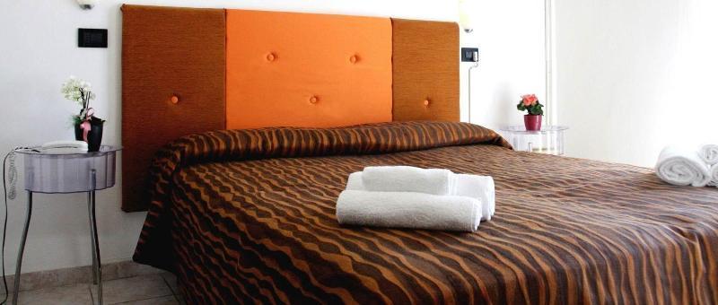 Hotel Bisanzio แชร์เวีย ภายนอก รูปภาพ