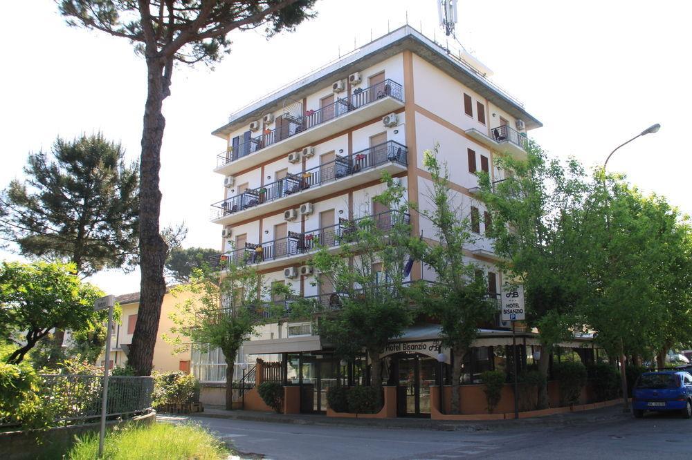 Hotel Bisanzio แชร์เวีย ภายนอก รูปภาพ