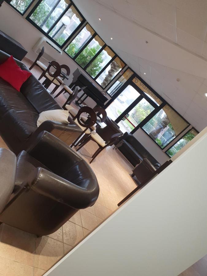 Hotel Bisanzio แชร์เวีย ภายนอก รูปภาพ